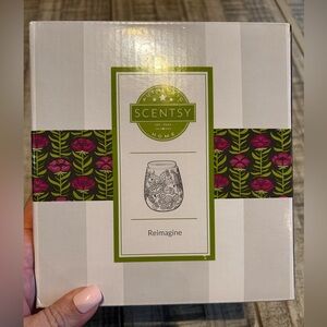 NEW IN BOX SCENTSY "REIMAGINE"  WAX WARMER BUTTERFLIES FLOWERS COLOR YOURSELF
